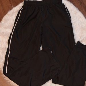 Athletic pants